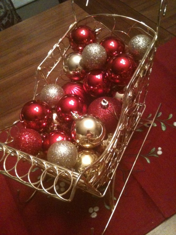 santa's sleigh and ornaments